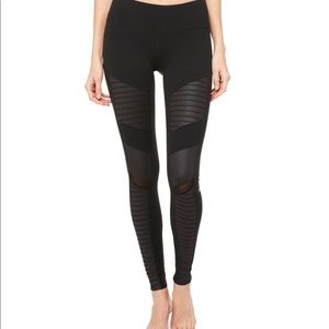 ALO yoga black moto leggings